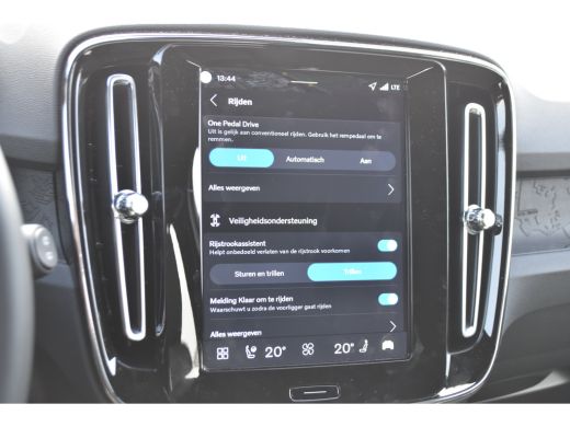 Volvo  EX40 Single Motor Business Edition 70 kWh | Warmtepomp | Harman Kardon | BLIS | ActivLease financial lease