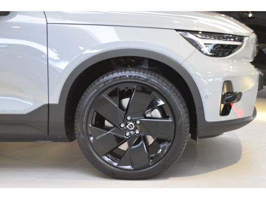 Volvo  EX40 Twin Motor Performance Ultra Black Edition 82 kWh | Np. &euro;63.585,- | Harman Kardon | BLIS | Panora... ActivLease financial lease