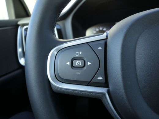 Volvo  V60 2.0 B3 Advantage | Stoel en stuurwielverwarming | Voorruitverwarming | Apple Carplay/Android Auto... ActivLease financial lease