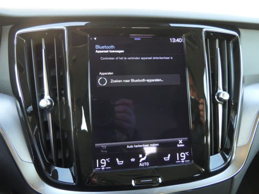 Volvo  V60 2.0 B3 Advantage | Stoel en stuurwielverwarming | Voorruitverwarming | Apple Carplay/Android Auto... ActivLease financial lease