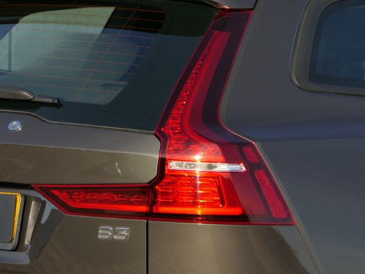 Volvo  V60 2.0 B3 Advantage | Stoel en stuurwielverwarming | Voorruitverwarming | Apple Carplay/Android Auto... ActivLease financial lease