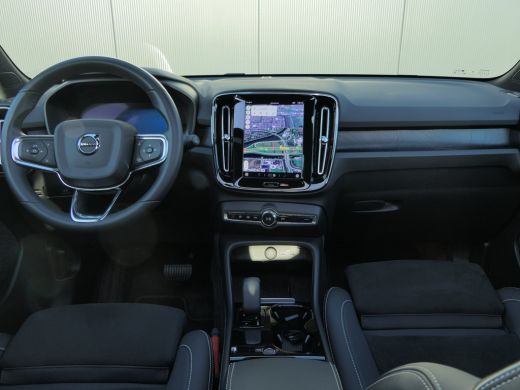 Volvo  XC40 Single Motor Extended Range Ultimate 82 kWh | Panoramadak | SoH 97,9% |Warmtepomp | Stoel en stuu... ActivLease financial lease