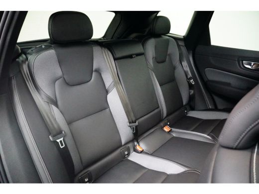 Volvo  XC60 T6 Plug-in hybrid AWD Plus Black Edition | Achterbank verwarmd | Apple Carplay/Android Auto|telef... ActivLease financial lease