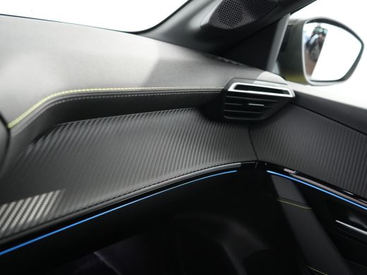 Peugeot e-208 GT | 8 jaar fabrieksgarantie of 160.000 kilometer op het accupakket | Adaptieve cruise control me... ActivLease financial lease