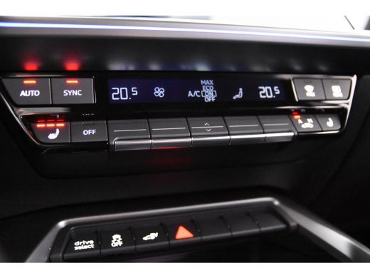 Audi A3 Sportback 40 TFSI e Sport *1ste Eigenaar*Navigatie*Stoelverwarming*Ambiente* ActivLease financial lease