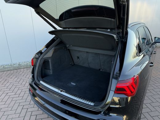 Audi Q3 45 TFSI eHybrid 245pk S edition | Leder | Black pakket ActivLease financial lease