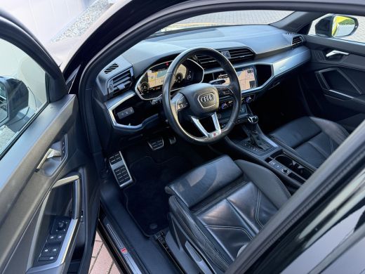 Audi Q3 45 TFSI eHybrid 245pk S edition | Leder | Black pakket ActivLease financial lease