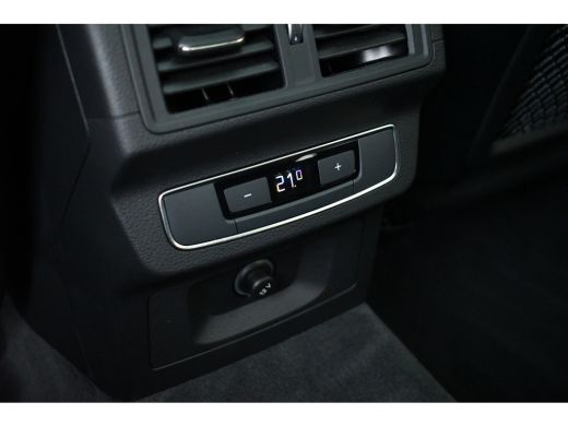 Audi Q5 Sportback 50 TFSI e S-Line Pano ACC El-zetels Ruitstiksel 20inch Camera ActivLease financial lease