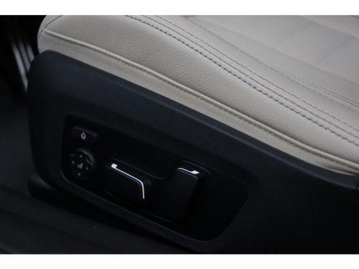 BMW 4 Serie Cabrio 420i High Executive / M Adaptief onderstel / Stuurverwarming / Comfort Access / Stoelverwa... ActivLease financial lease