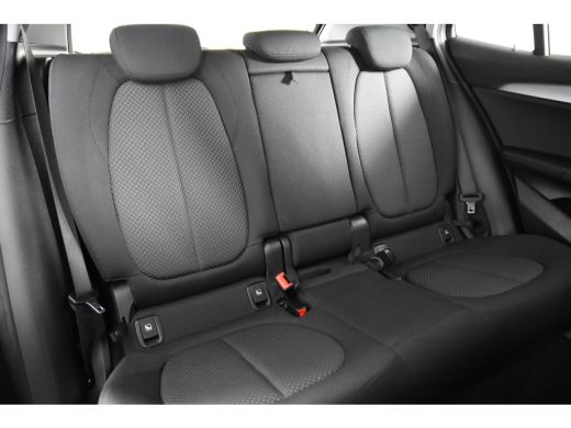 BMW X2 sDrive18i Automaat *1ste Eigenaar*Navigatie*Stoelverwarming*PDC* ActivLease financial lease