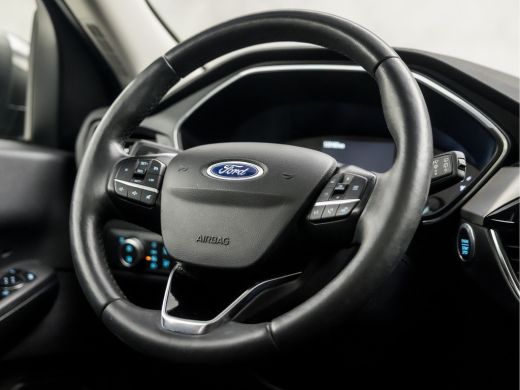 Ford Kuga 1.5 EcoBoost Titanium X (GROOT NAVI, APPLE CARPLAY, B&O, PANORAMADAK, WINTER PACK, STOELVERWARMIN... ActivLease financial lease