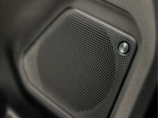 Ford Kuga 1.5 EcoBoost Titanium X (GROOT NAVI, APPLE CARPLAY, B&O, PANORAMADAK, WINTER PACK, STOELVERWARMIN... ActivLease financial lease