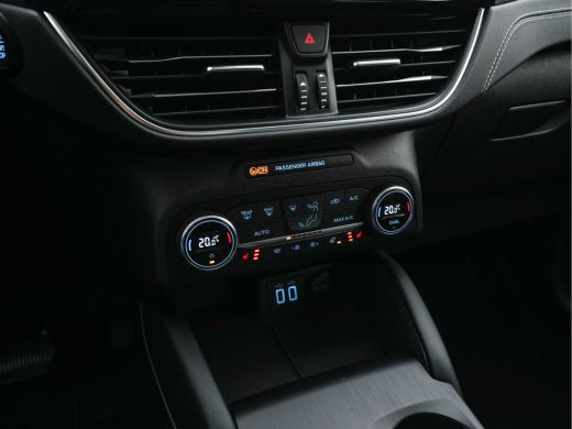 Ford Kuga 2.5 PHEV Vignale (Plug-In) (INCL-BTW) Aut. *LEATHER | DIGI-COCKPIT | FULL-LED | KEYLESS | DAB | C... ActivLease financial lease