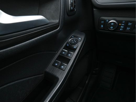 Ford Kuga 2.5 PHEV Vignale (Plug-In) (INCL-BTW) Aut. *LEATHER | DIGI-COCKPIT | FULL-LED | KEYLESS | DAB | C... ActivLease financial lease