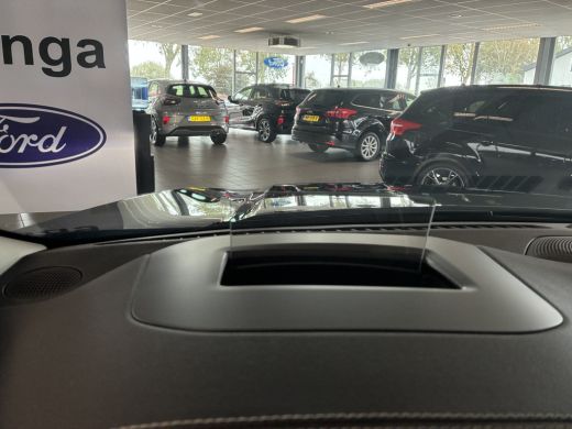 Ford Kuga Vignale PHEV vol opties-elektr.trekhaak-pan.dak 20-inch lichtmetaal ActivLease financial lease