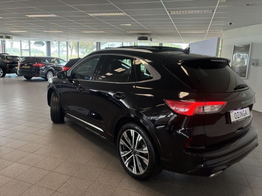 Ford Kuga Vignale PHEV vol opties-elektr.trekhaak-pan.dak 20-inch lichtmetaal ActivLease financial lease