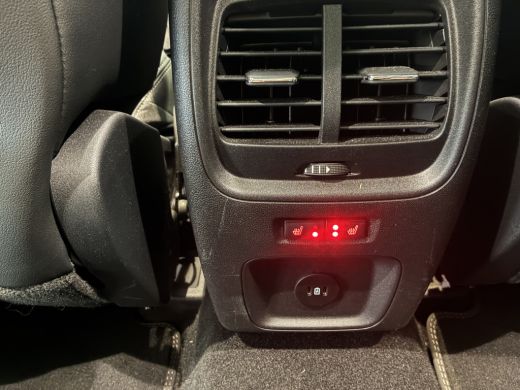 Ford Kuga Vignale PHEV vol opties-elektr.trekhaak-pan.dak 20-inch lichtmetaal ActivLease financial lease