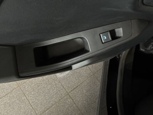 Ford Puma 125PK Automaat Hybrid ST-Line X vol opties!! pan.dak-trekhaak ActivLease financial lease