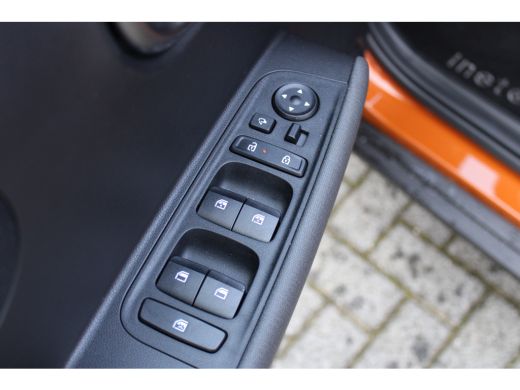 Hyundai Inster Pulse 49 kWh | Verschuifbare achterbank | Adaptive Cruise Control | Parkeersensoren voor en achte... ActivLease financial lease