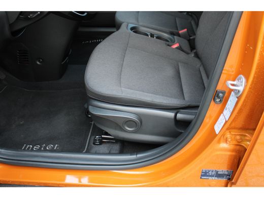 Hyundai Inster Pulse 49 kWh | Verschuifbare achterbank | Adaptive Cruise Control | Parkeersensoren voor en achte... ActivLease financial lease