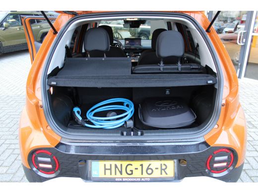 Hyundai Inster Pulse 49 kWh | Verschuifbare achterbank | Adaptive Cruise Control | Parkeersensoren voor en achte... ActivLease financial lease