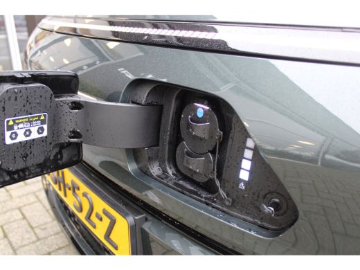 Hyundai Kona Premium 65.4 kWh | Wit leder | 360 camera | Elektrische bedienbare voorstoelen | | Achterstoelen ... ActivLease financial lease