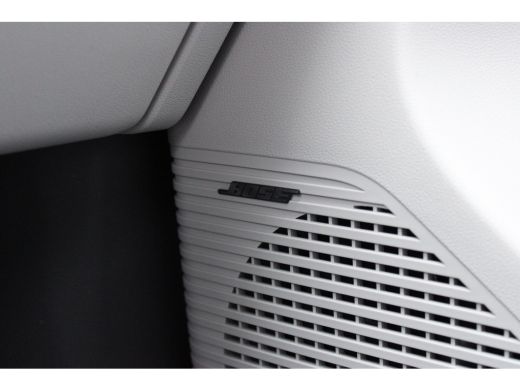 Hyundai Kona Premium 65.4 kWh | Wit leder | 360 camera | Elektrische bedienbare voorstoelen | | Achterstoelen ... ActivLease financial lease