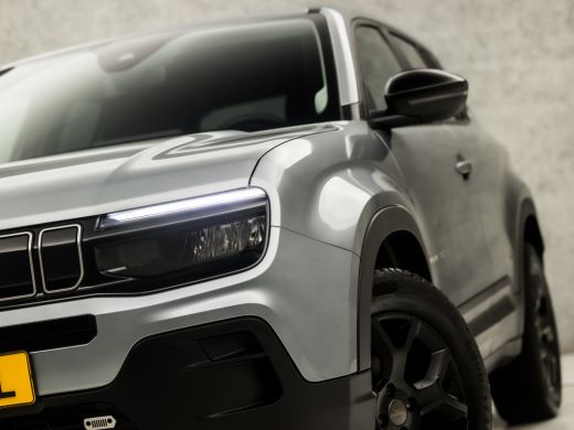 Jeep Avenger 1.2 Altitude Sport (APPLE CARPLAY, GROOT NAVI, 360 CAMERA, JBL AUDIO, STOELVERWARMING, SPORTSTOEL... ActivLease financial lease