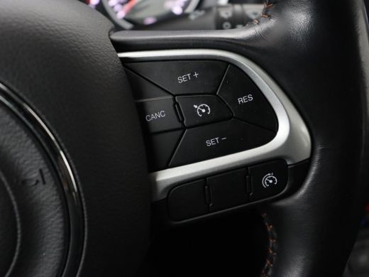 Jeep Compass 1.3T Longitude | Automaat | Trekhaak | Keyless | Carplay | Climate control | Parkeerhulp | Cruise... ActivLease financial lease