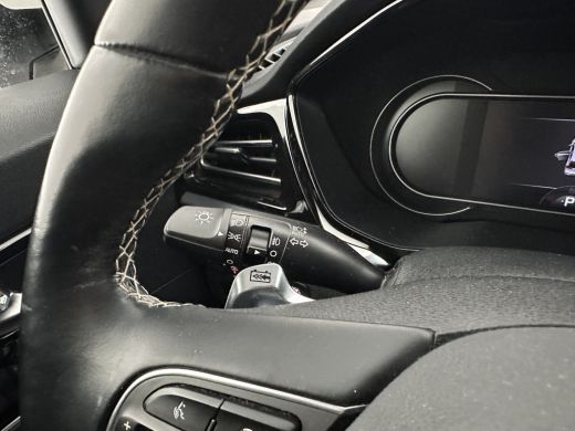 Kia e-Niro ExecutiveLine 64 kWh [ 3-Fase ] {SOH-100%} (INCL-BTW)  Aut.*HEATPUMP | LEATHER | FULL-LED | NAVI-... ActivLease financial lease