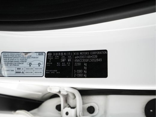 Kia e-Niro ExecutiveLine 64 kWh [ 3-Fase ] {SOH-100%} (INCL-BTW)  Aut.*HEATPUMP | LEATHER | FULL-LED | NAVI-... ActivLease financial lease