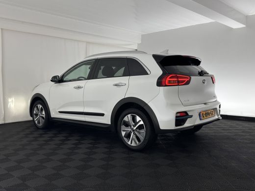 Kia e-Niro ExecutiveLine 64 kWh [ 3-Fase ] {SOH-100%} (INCL-BTW)  Aut.*HEATPUMP | LEATHER | FULL-LED | NAVI-... ActivLease financial lease