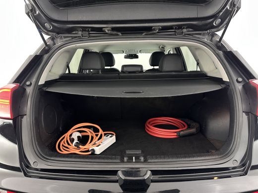Kia e-Niro ExecutiveLine 64 kWh [ 3-Fase ] {SOH-100%} (INCL-BTW) Aut.*HEATPUMP | LEATHER | FULL-LED | NAVI-F... ActivLease financial lease