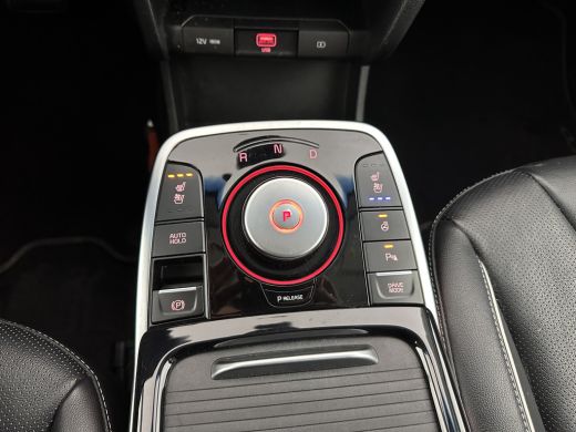 Kia e-Niro ExecutiveLine 64 kWh [ 3-Fase ] {SOH-100%} (INCL-BTW) Aut.*HEATPUMP | LEATHER | FULL-LED | NAVI-F... ActivLease financial lease