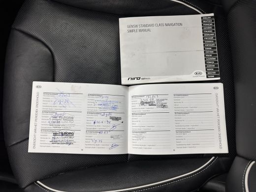 Kia e-Niro ExecutiveLine 64 kWh [ 3-Fase ] {SOH-100%} (INCL-BTW) Aut.*HEATPUMP | LEATHER | FULL-LED | NAVI-F... ActivLease financial lease