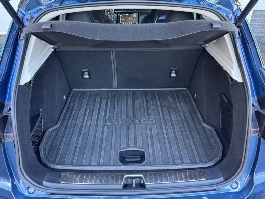 Lynk & Co 01 - 1.5 262PK PHEV | Orginele Trekhaak | 360&deg; Camera | Panoramadak | Adaptieve Cruise Control | NAV... ActivLease financial lease