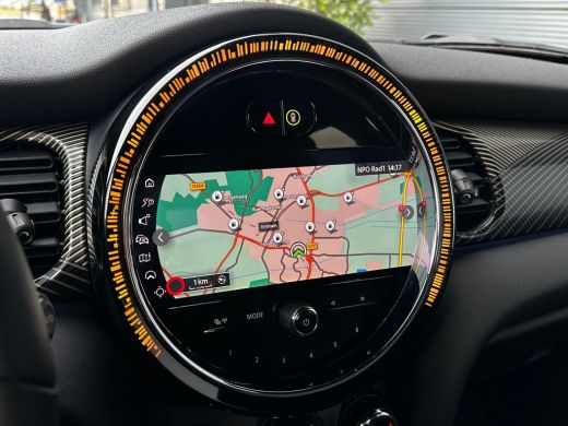 Mini Cooper 1.5 Cooper Resolute Edition Rebel Green | Leder | Camera | Stoelverwarming | All-seasons | Cruise... ActivLease financial lease