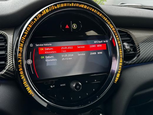 Mini Cooper 1.5 Cooper Resolute Edition Rebel Green | Leder | Camera | Stoelverwarming | All-seasons | Cruise... ActivLease financial lease