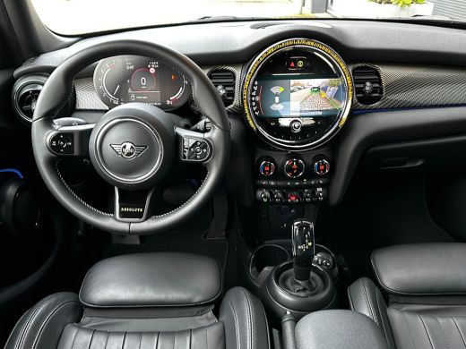 Mini Cooper 1.5 Cooper Resolute Edition Rebel Green | Leder | Camera | Stoelverwarming | All-seasons | Cruise... ActivLease financial lease