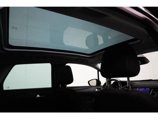 Opel Crossland 1.2 110PK | Turbo Elegance | Parkeersensoren V + A | Panaromadak | Achteruitrijcamera | Armsteun ... ActivLease financial lease