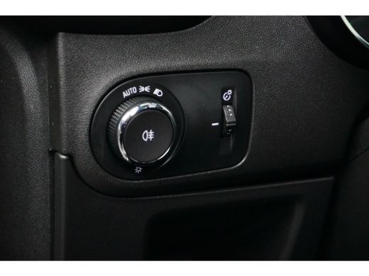 Opel Crossland 1.2 110PK | Turbo Elegance | Parkeersensoren V + A | Panaromadak | Achteruitrijcamera | Armsteun ... ActivLease financial lease