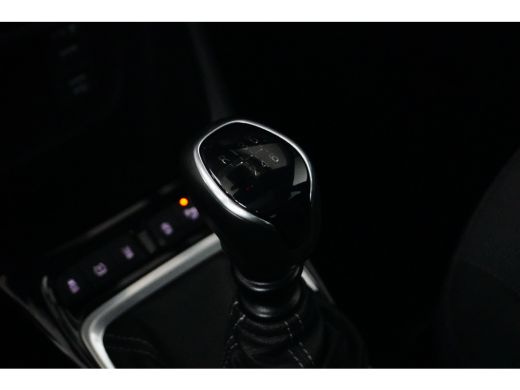 Opel Crossland 1.2 110PK | Turbo Elegance | Parkeersensoren V + A | Panaromadak | Achteruitrijcamera | Armsteun ... ActivLease financial lease