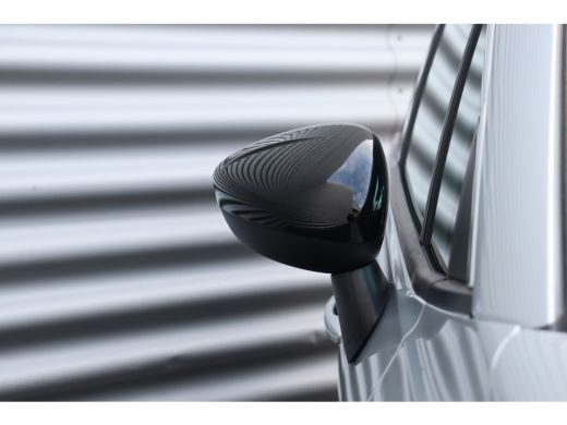 Opel Crossland 1.2 TURBO 110PK ELEGANCE LEVEL 4 / NAVI / LEDER / CLIMA / AGR / 16" LMV / CAMERA / FULL-LED / 1E ... ActivLease financial lease