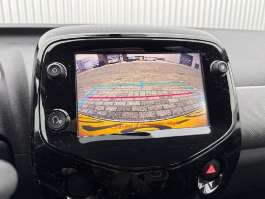 Peugeot 108 1.0 e-VTi Allure | Camera | Mirror Link (Apple Carplay / Android Auto | Climate Control | 15" Lic... ActivLease financial lease