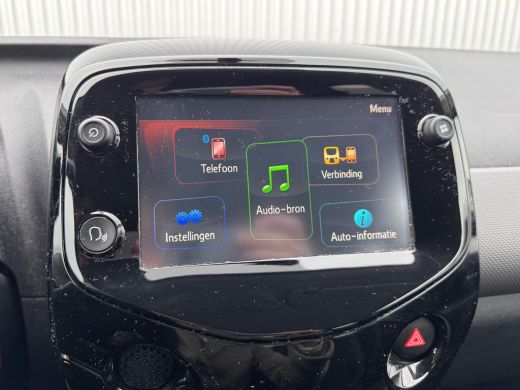 Peugeot 108 1.0 e-VTi Allure | Camera | Mirror Link (Apple Carplay / Android Auto | Climate Control | 15" Lic... ActivLease financial lease