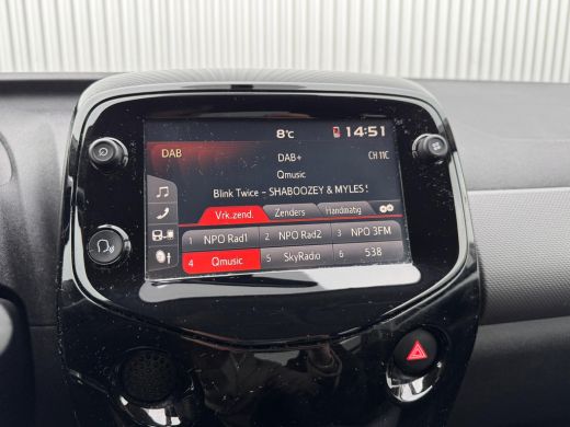 Peugeot 108 1.0 e-VTi Allure | Camera | Mirror Link (Apple Carplay / Android Auto | Climate Control | 15" Lic... ActivLease financial lease