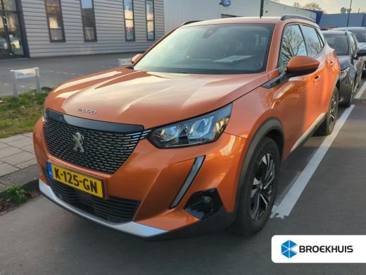 Peugeot 2008 1.2 PureTech Allure | Navigatie | Camera | 3D Instrumentenpaneel | Apple carplay | Trekhaak | Mis...