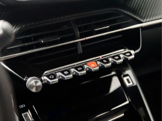 Peugeot 2008 1.2 PureTech Allure Sport 131Pk Automaat (VIRTUAL COCKPIT, APPLE CARPLAY, GROOT NAVI, GETINT GLAS... ActivLease financial lease