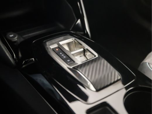 Peugeot 2008 1.2 PureTech Allure Sport 131Pk Automaat (VIRTUAL COCKPIT, APPLE CARPLAY, GROOT NAVI, GETINT GLAS... ActivLease financial lease