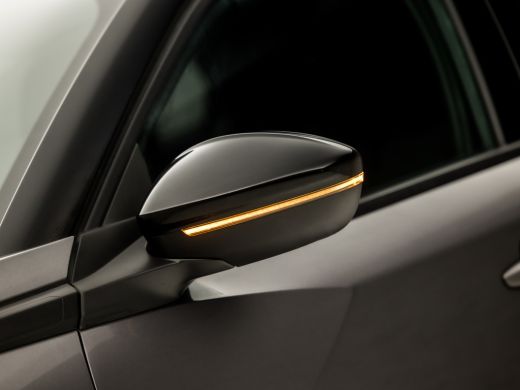 Peugeot 2008 1.2 PureTech Allure Sport 131Pk Automaat (VIRTUAL COCKPIT, APPLE CARPLAY, GROOT NAVI, GETINT GLAS... ActivLease financial lease